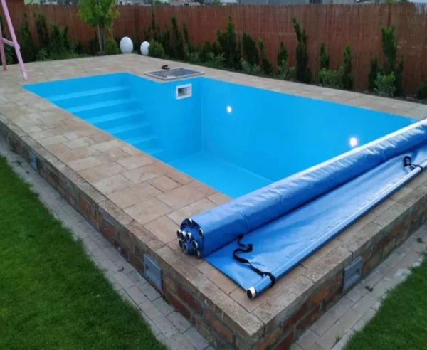 Toldos e cobertura de Piscinas